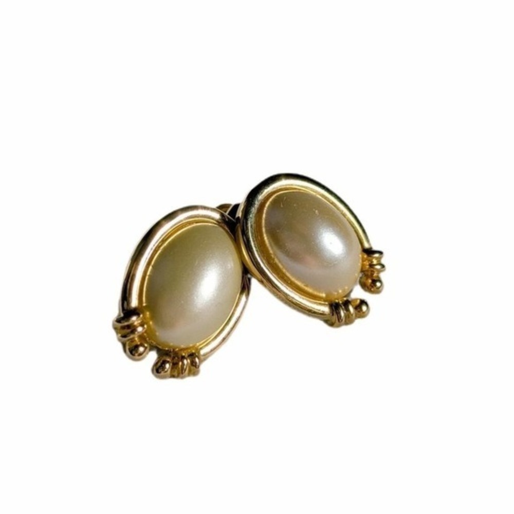Vintage Eclectic Antique Victorian Elegant Gold Plated Pearl Clip On Earrings